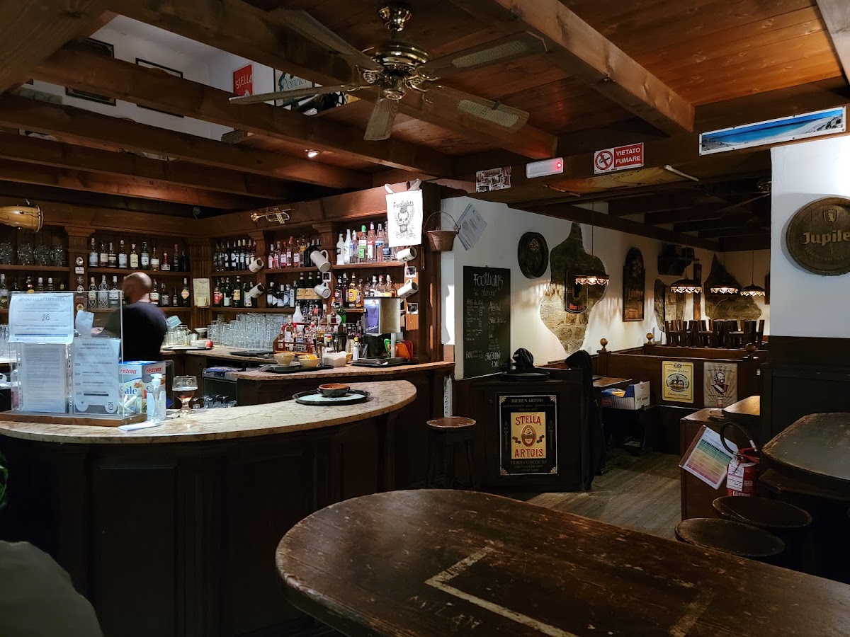 Footlights Bar Trieste — foto 1
